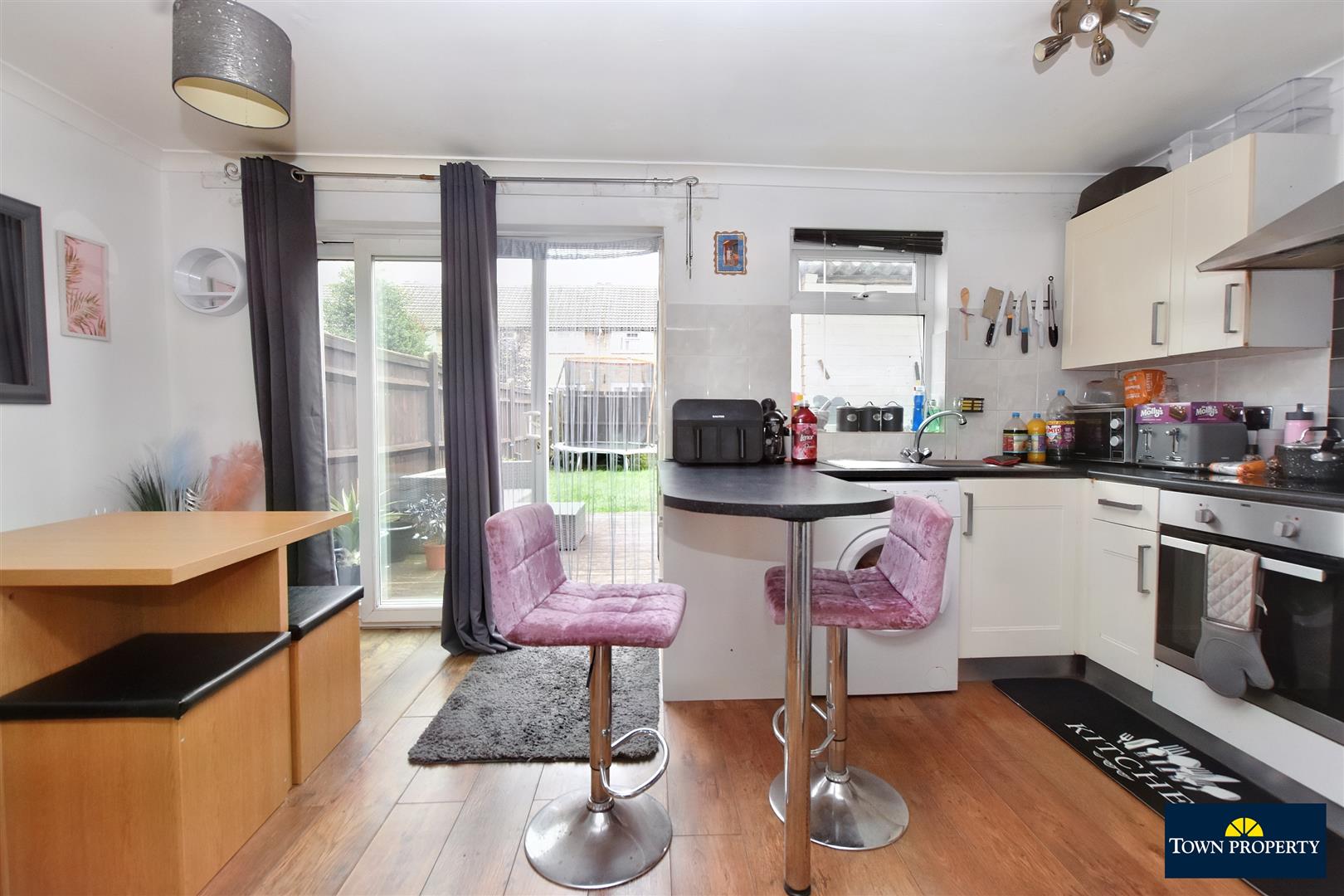 Property Details for Fletching Road Eastbourne BN22 9DU Town